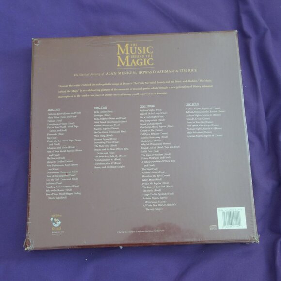 Walt Disney Records presents THE MUSIC BEHIND THE MAGIC ISBN 1-55723-619-4 - Picture 2 of 14